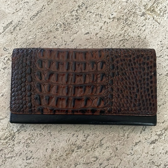Brahmin Handbags - Vintage Brahmin wallet